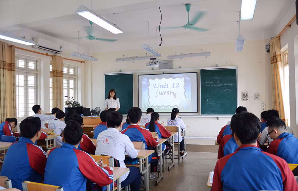 Học sinh trường Trung học phổ thông chuyên Hạ Long (Quảng Ninh) tích cực ôn luyện thi trung học phổ thông quốc gia (Ảnh: CTV) Học sinh trường Trung học phổ thông chuyên Hạ Long (Quảng Ninh) tích cực ôn luyện thi trung học phổ thông quốc gia (Ảnh: CTV)
