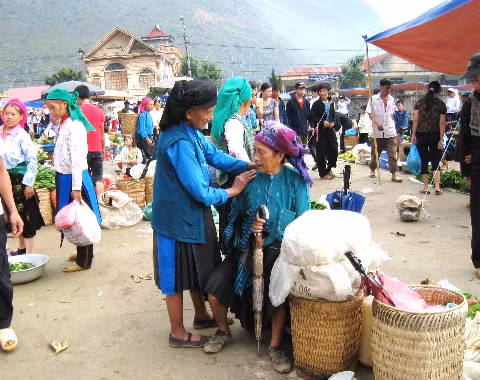 Những cụ già hiền hậu