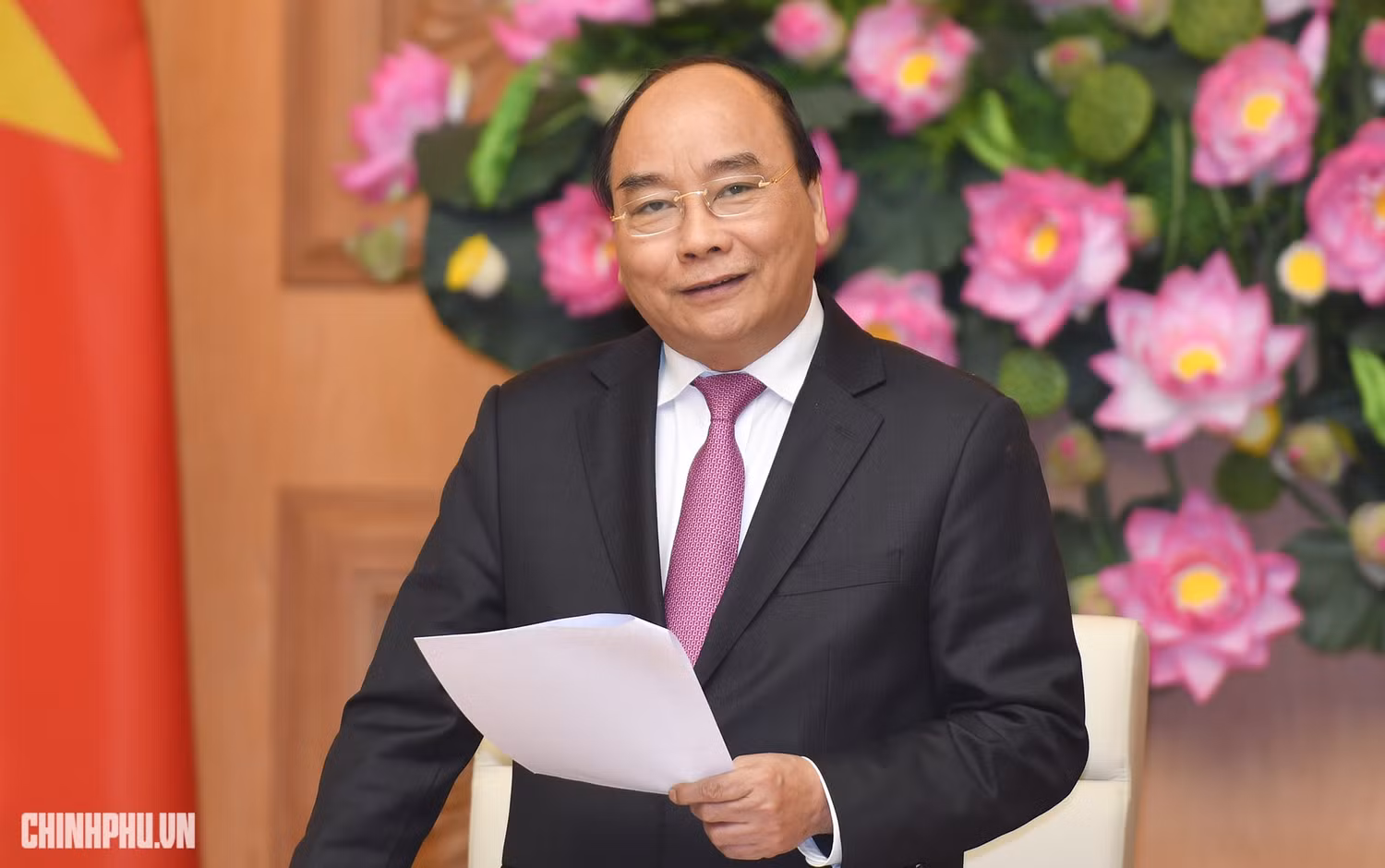 Thủ tướng nêu rõ, việc giáo dục chăm sóc sức khỏe rất quan trọng trong từng gia đình, bản làng, thôn ấp. ảnh: VGP. Thủ tướng nêu rõ, việc giáo dục chăm sóc sức khỏe rất quan trọng trong từng gia đình, bản làng, thôn ấp. ảnh: VGP.