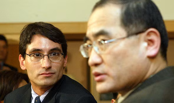 Ông Frank Jannuzi (trái) trong một lần gặp gỡ quan chức ngoại giao Hàn Quốc, ảnh: Getty Images. Ông Frank Jannuzi (trái) trong một lần gặp gỡ quan chức ngoại giao Hàn Quốc, ảnh: Getty Images.