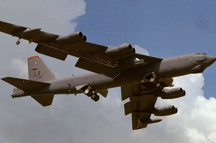 Máy bay B-52H của Mỹ bay qua "khu vực tranh chấp" trên Biển Đông ngày 04/3/2019 (Ảnh: SCMP).