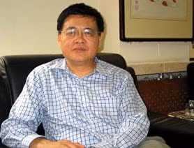Giáo sư Vương Tập Tư