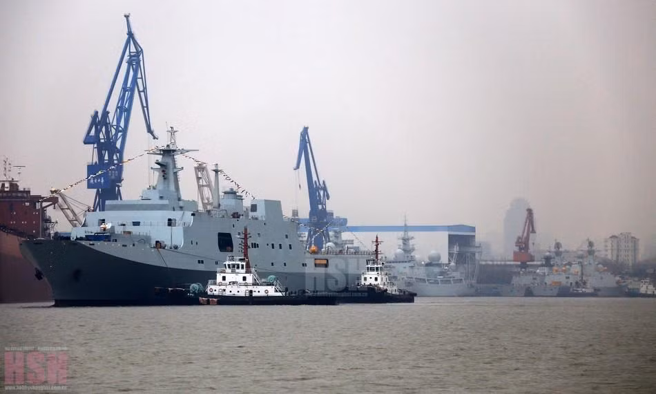 Ngày 22 tháng 1 năm 2015, tàu đổ bộ cỡ lớn Type 071 thứ tư hạ thủy