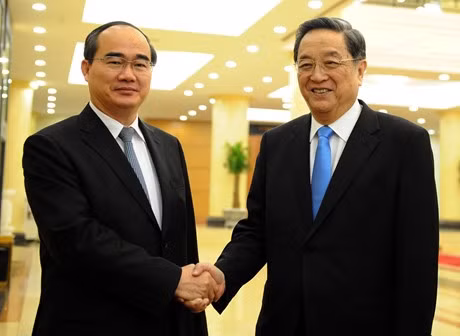 Chủ tịch UBTW MTTQ Việt Nam Nguyễn Thiện Nhân và Uỷ viên Thường vụ Bộ chính trị, Chủ tịch Chính hiệp toàn quốc Trung Quốc Du Chính Thanh (nguồn báo điện tử Chính phủ Việt Nam) Chủ tịch UBTW MTTQ Việt Nam Nguyễn Thiện Nhân và Uỷ viên Thường vụ Bộ chính trị, Chủ tịch Chính hiệp toàn quốc Trung Quốc Du Chính Thanh (nguồn báo điện tử Chính phủ Việt Nam)