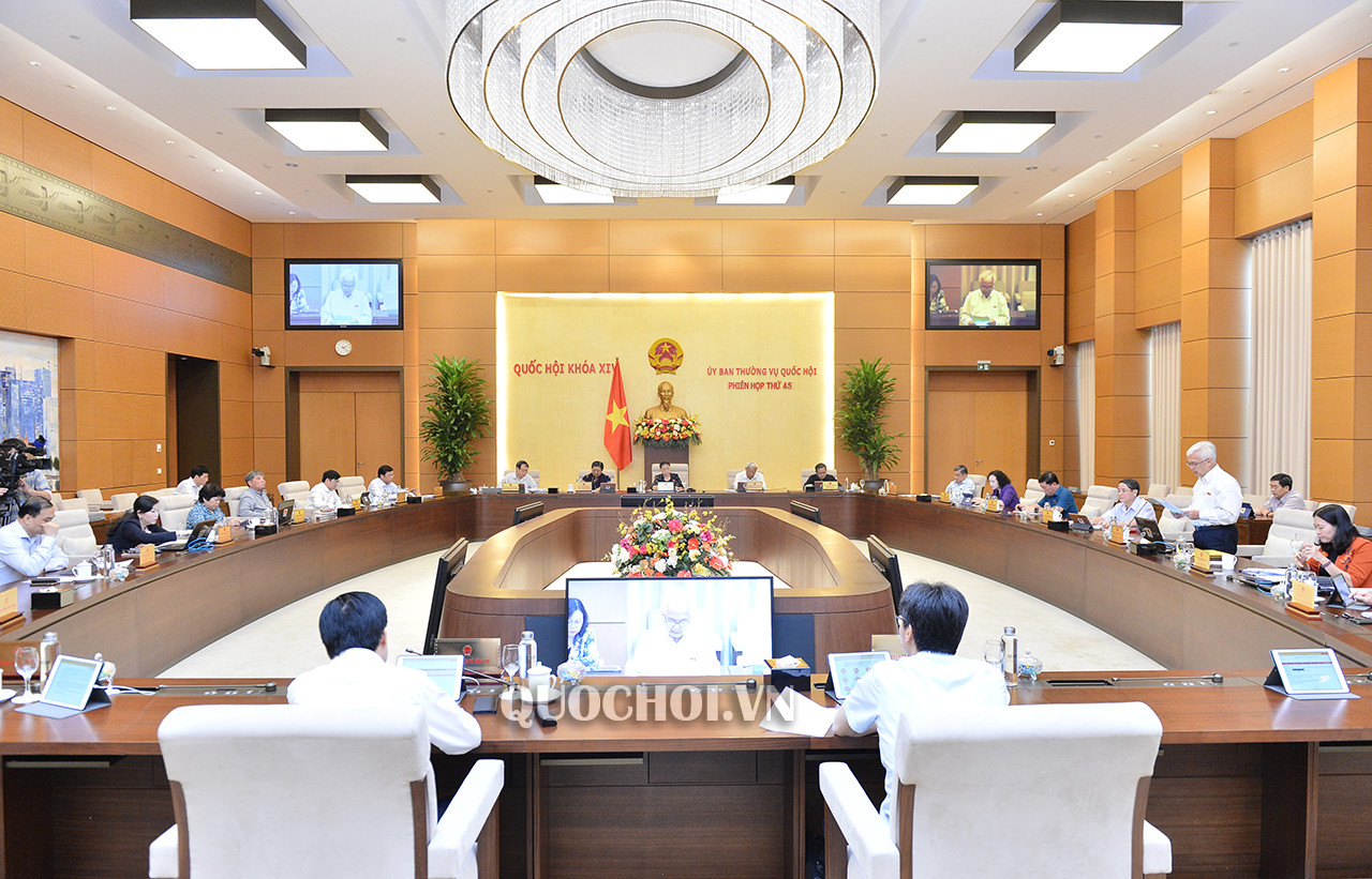 Toàn cảnh Phiên họp ngày 16/5 (Ảnh: quochoi.vn)