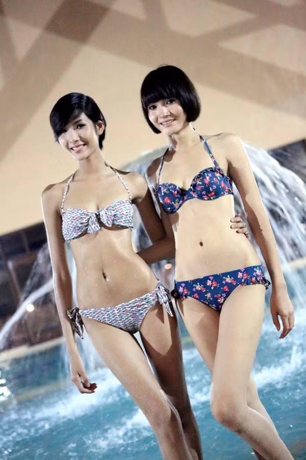 Những bức ảnh được hai người đẹp thực hiện trong chuyến nghỉ mát tại một khu resort ở Ninh Bình
