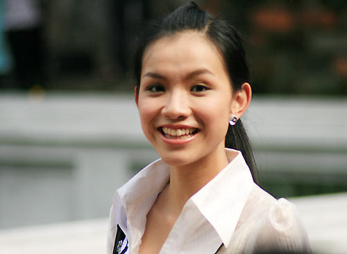 Ơ, sao lại chụp hình mà mình chưa tạo dáng đấy! Ơ, sao lại chụp hình mà mình chưa tạo dáng đấy!