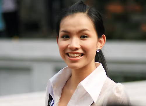 Ơ, sao lại chụp hình mà mình chưa tạo dáng đấy!