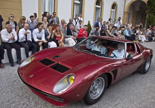 Rimac One Concept, siêu xe điện đến từ Croatia với công suất 1.088 mã lực, cho khả năng tăng tốc từ 0-100 km/h trong 2,8 giây trước khi đạt tốc độ giới hạn điện tử 305 km/h. Rimac One Concept, siêu xe điện đến từ Croatia với công suất 1.088 mã lực, cho khả năng tăng tốc từ 0-100 km/h trong 2,8 giây trước khi đạt tốc độ giới hạn điện tử 305 km/h.