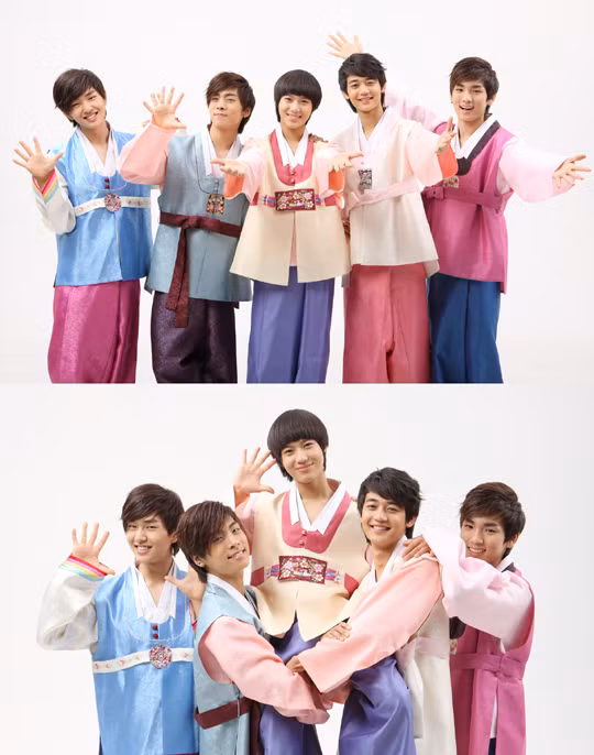 Shinee nhí nhảnh, nghịch ngợm với Hanbook đa sắc màu.