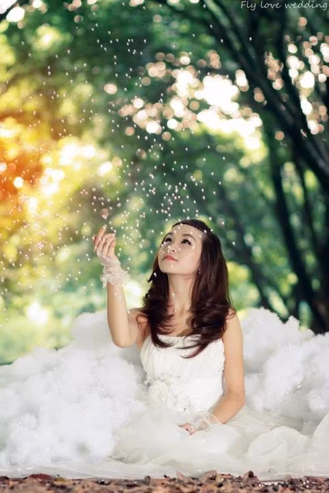 Là một người thân thiện, dễ gần, Vân Anh đang giữ vai trò là Bí thư chi đoàn của khu dân cư. Mỗi dịp hè đến Vân Anh thường dành nhiều thời gian cho các em thiếu nhi sinh hoạt Đoàn và tham gia các cuộc thi do Trung ương Đoàn tổ chức. <<NỮ SINH CĐ DU LỊCH HÀ NỘI ĐẸP KHÔNG TỲ VẾT <<VẺ ĐẸP KIÊU SA CỦA HOT GIRL CĐ TRUYỀN HÌNH HÀ NỘI <<Á KHÔI CĐ TRUYỀN HÌNH TRỊNH THU THẢO ĐẸP RẠNG NGỜI ĐÓN TRUNG THU <<NỮ SINH KINH BẮC DỊU DÀNG KHOE SẮC TRONG TÀ ÁO DÀI