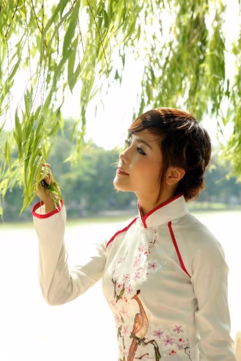 Ước mơ của Lan Anh là trở một doanh nhân thành đạt, có thể mở một công ty riêng của bản thân. <<GƯƠNG MẶT BABY CỦA HOT GIRL HỌC VIỆN ÂM NHẠC QUỐC GIA VN <<ÁNH MẮT MƠ MÀNG CỦA HOT GIRL TRƯỜNG THPT KIM ANH << VẺ ĐẸP TRONG SÁNG CỦA NỮ SINH ĐH MỸ THUẬT CÔNG NGHIỆP HÀ NỘI