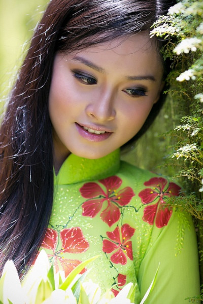Thùy Dương từng đại diện cho trường tham gia các buổi giao lưu văn nghệ như hát, múa, đặc biệt là những bài hát quan họ, cô cũng từng tham gia các cuộc thi hát cấp trường, cấp tỉnh và hoạt động văn nghệ khá sôi nổi tại tỉnh Bắc Ninh. <<HOT GIRL ĐH PHƯƠNG ĐÔNG RẠNG NGỜI ĐÓN TRUNG THU <<TEEN MODEL AN PHƯƠNG "BIẾN HÓA" VỚI STYLE DỄ THƯƠNG <<VẺ ĐẸP THÁNH THIỆN CỦA NỮ SINH THPT NGUYỄN TẤT THÀNH <<HOT GIRL ĐH CÔNG NGHIỆP HÀ NỘI ĐẸP TINH KHÔI TRONG NẮNG MAI Thùy Dương từng đại diện cho trường tham gia các buổi giao lưu văn nghệ như hát, múa, đặc biệt là những bài hát quan họ, cô cũng từng tham gia các cuộc thi hát cấp trường, cấp tỉnh và hoạt động văn nghệ khá sôi nổi tại tỉnh Bắc Ninh. <<HOT GIRL ĐH PHƯƠNG ĐÔNG RẠNG NGỜI ĐÓN TRUNG THU <<TEEN MODEL AN PHƯƠNG "BIẾN HÓA" VỚI STYLE DỄ THƯƠNG <<VẺ ĐẸP THÁNH THIỆN CỦA NỮ SINH THPT NGUYỄN TẤT THÀNH <<HOT GIRL ĐH CÔNG NGHIỆP HÀ NỘI ĐẸP TINH KHÔI TRONG NẮNG MAI