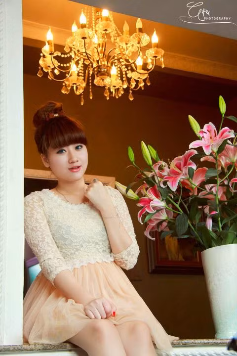 Miki đặc biệt thích chụp ảnh và yêu thích những gì thuộc về nghệ thuật. Ước mơ của cô là trở thành một giáo viên dạy nhạc thật tốt, ngoài ra vẫn tham gia các lĩnh vực nghệ thuật như đóng phim điện ảnh, model ảnh nghệ thuật... <<NỮ SINH KINH BẮC DỊU DÀNG KHOE SẮC TRONG TÀ ÁO DÀI <<HOT GIRL ĐH PHƯƠNG ĐÔNG RẠNG NGỜI ĐÓN TRUNG THU <<TEEN MODEL AN PHƯƠNG "BIẾN HÓA" VỚI STYLE DỄ THƯƠNG <<NHỮNG NỮ SINH MẶC ÁO DÀI ĐẸP HƠN CẢ HOA HẬU MAI PHƯƠNG THÚY (P18)