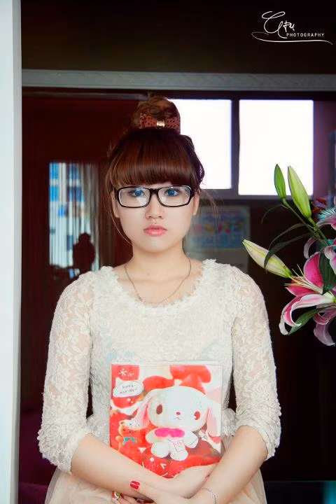 Hiện Kiều My đang tham gia cuộc thi Miss teen, cô chia sẻ: "Em muốn cọ xát để mình thêm tự tin hơn, học hỏi giao lưu với các bạn teen khác và quan trọng hơn là em muốn thể hiện bản thân và chứng tỏ khả năng của mình..." <<NỮ SINH KINH BẮC DỊU DÀNG KHOE SẮC TRONG TÀ ÁO DÀI <<HOT GIRL ĐH PHƯƠNG ĐÔNG RẠNG NGỜI ĐÓN TRUNG THU <<TEEN MODEL AN PHƯƠNG "BIẾN HÓA" VỚI STYLE DỄ THƯƠNG <<NHỮNG NỮ SINH MẶC ÁO DÀI ĐẸP HƠN CẢ HOA HẬU MAI PHƯƠNG THÚY (P18)