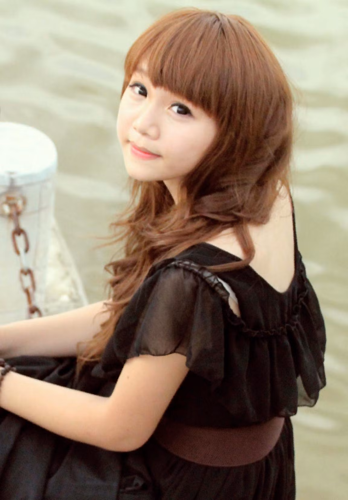 <<HOA KHÔI CÁC TRƯỜNG ĐẠI HỌC <<NGÔI SAO HỌC ĐƯỜNG <<LUÂN TRÚC DIỄM - VẺ ĐẸP ĐẬM CHẤT Á ĐÔNG <<NHỮNG NỮ SINH SIÊU KUTE CỦA HỌC VIỆN CẢNH SÁT