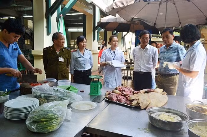 Hà Nội triển khai thí điểm thanh tra chuyên ngành an toàn thực phẩm tại 584 xã, phường, thị trấn từ 10/7. Hà Nội triển khai thí điểm thanh tra chuyên ngành an toàn thực phẩm tại 584 xã, phường, thị trấn từ 10/7.