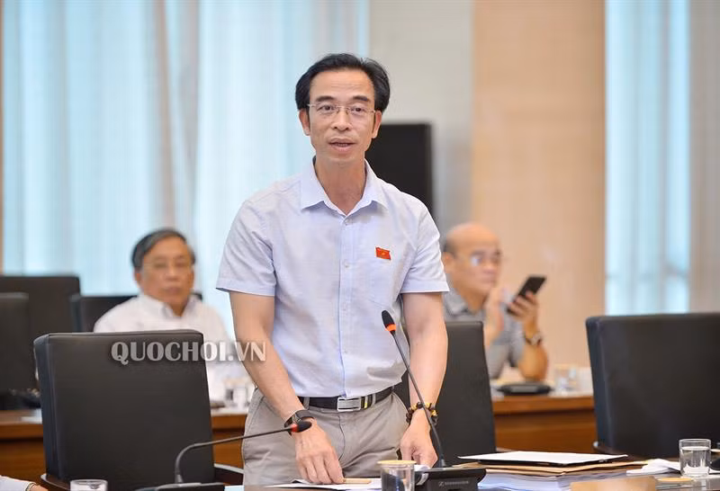 Đại biểu Nguyễn Quang Tuấn. Ảnh: Quốc hội.