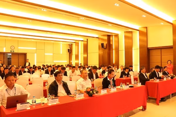 Hội nghị diễn ra nghiêm túc, đúng quy trình. Ảnh: NPC/Việt Hạnh.
