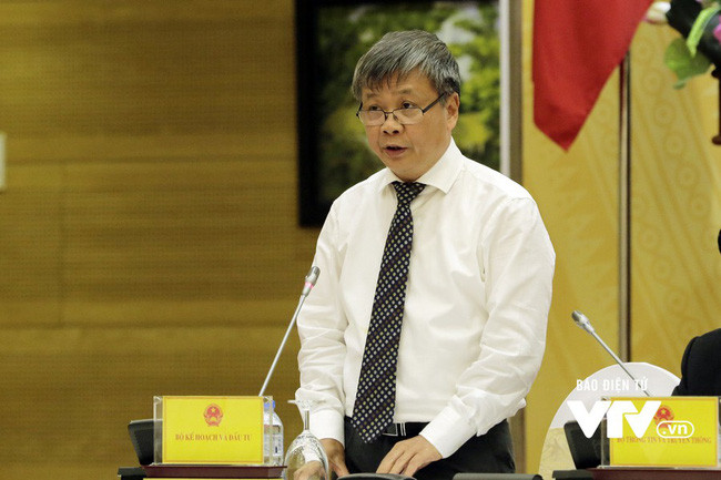 Ông Nguyễn Thế Phương cho biết: "Tổng tài sản Ủy ban này quản lý là khoảng 5 triệu tỷ đồng, một con số rất lớn" - ảnh vtv. Ông Nguyễn Thế Phương cho biết: "Tổng tài sản Ủy ban này quản lý là khoảng 5 triệu tỷ đồng, một con số rất lớn" - ảnh vtv.