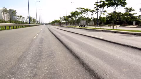 300 met dai lo Dong Tay se bien thanh �Scao toc�?
