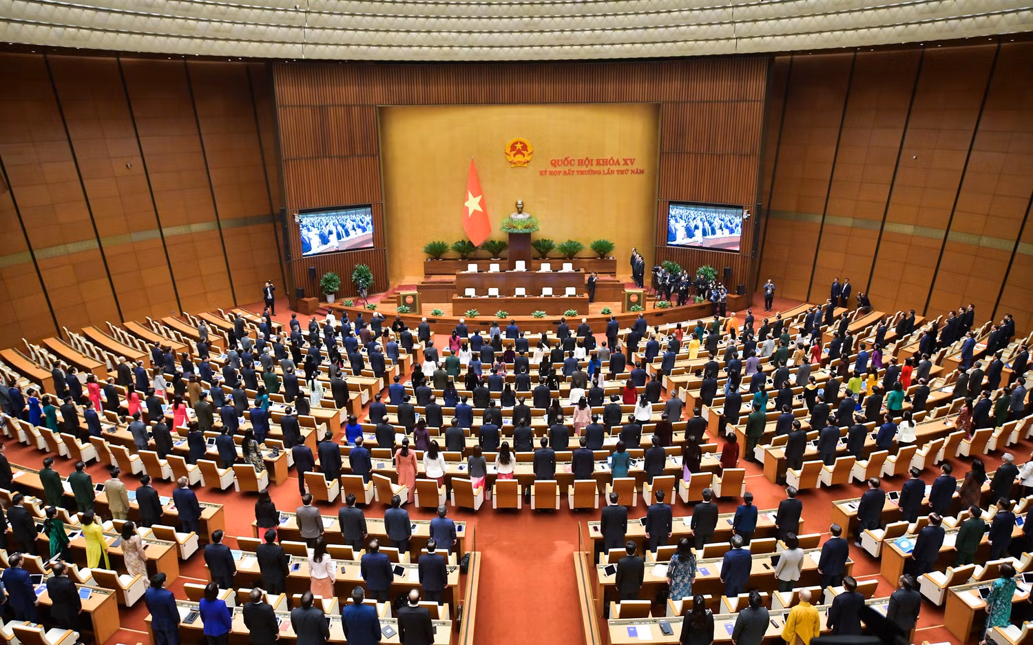 Quang cảnh phiên khai mạc sáng 15/1. Ảnh: Phạm Thắng.