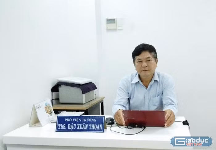 Thạc sĩ Đậu Xuân Thoan - Phó Viện trưởng Viện Khoa học phát triển tài sản trí tuệ. Ảnh: Trung Dũng. Thạc sĩ Đậu Xuân Thoan - Phó Viện trưởng Viện Khoa học phát triển tài sản trí tuệ. Ảnh: Trung Dũng.