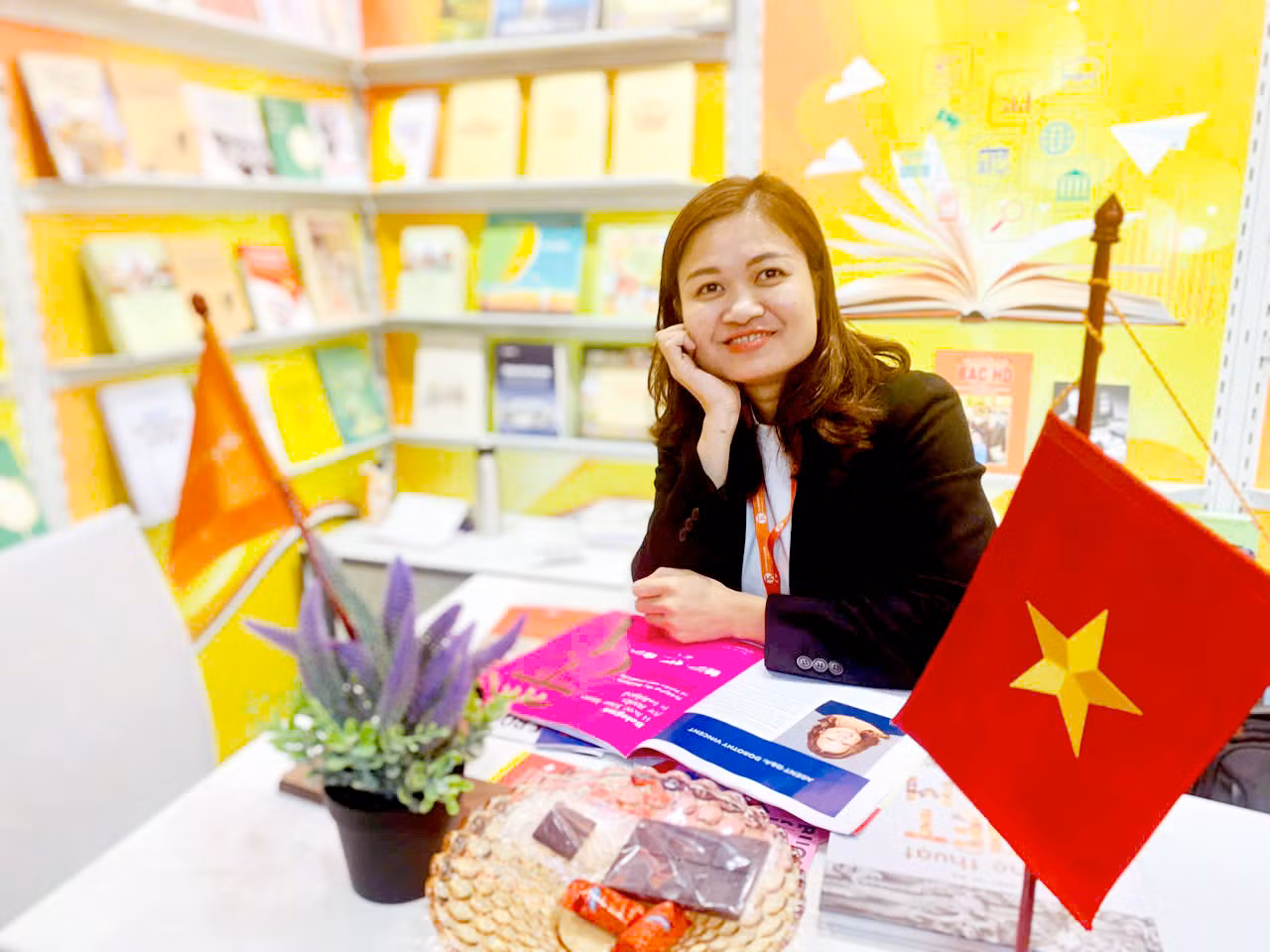Bà Vũ Thị Thủy - Giám đốc Trung tâm Bản quyền Công ty Cổ phần sách Thái Hà. Ảnh: NVCC.