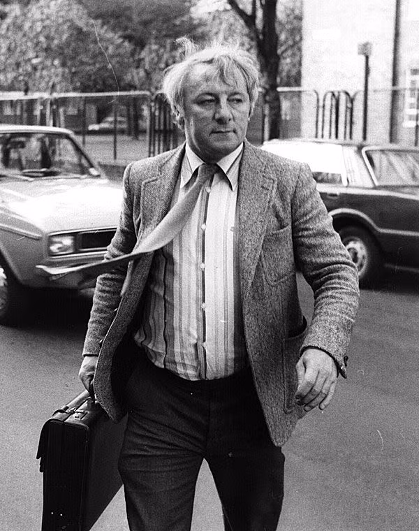 Cùng với tài năng của HLV Tommy Docherty...