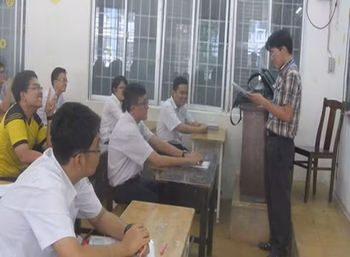 Học sinh Thành phố Hồ Chí Minh trong một kỳ thi trung học phổ thông quốc gia (ảnh: P.L) Học sinh Thành phố Hồ Chí Minh trong một kỳ thi trung học phổ thông quốc gia (ảnh: P.L)