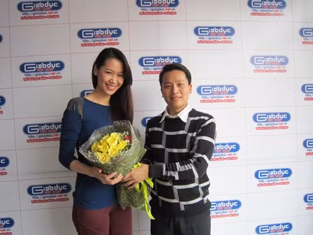 Lãnh đạo báo vui mừng vì sự cố gắng có mặt của Hoa hậu Lãnh đạo báo vui mừng vì sự cố gắng có mặt của Hoa hậu