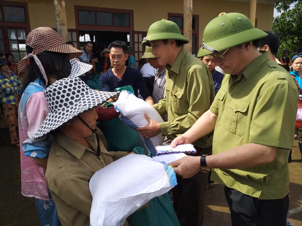 Việc tổ chức chương trình thiện nguyện kịp thời, là hoạt động thiết thực nhằm chia sẻ khó khăn với đồng bào miền Trung đang chịu thiệt hại nặng nề do mưa lũ gây ra.