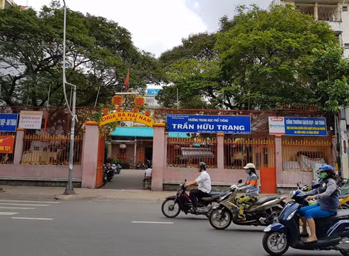 Trường trung học phổ thông Trần Hữu Trang, quận 5, nơi mà thông tin nói vụ việc xảy ra ở đây (ảnh: P.L)