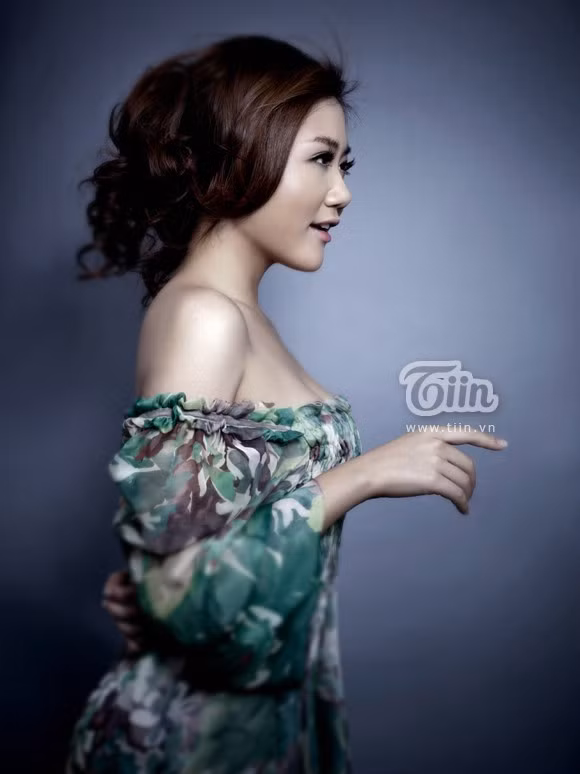 Bộ ảnh được thực hiện trong album Hãy mỉm cười. Nét đẹp trong sáng của tuổi mới lớn khiến người xem thực sự xúc động Bộ ảnh được thực hiện trong album Hãy mỉm cười. Nét đẹp trong sáng của tuổi mới lớn khiến người xem thực sự xúc động