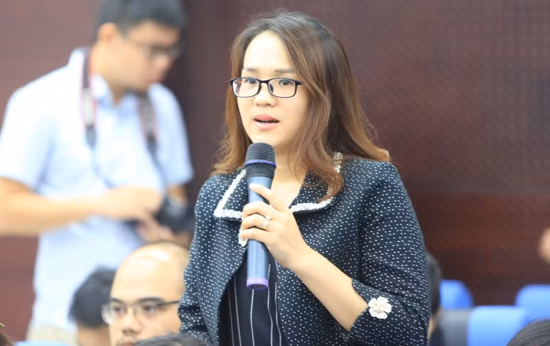 Học viên đề án 922 của Đà Nẵng trình bày những bất cập, khó khăn trong công tác sau khi đi học trở về. Ảnh: TT