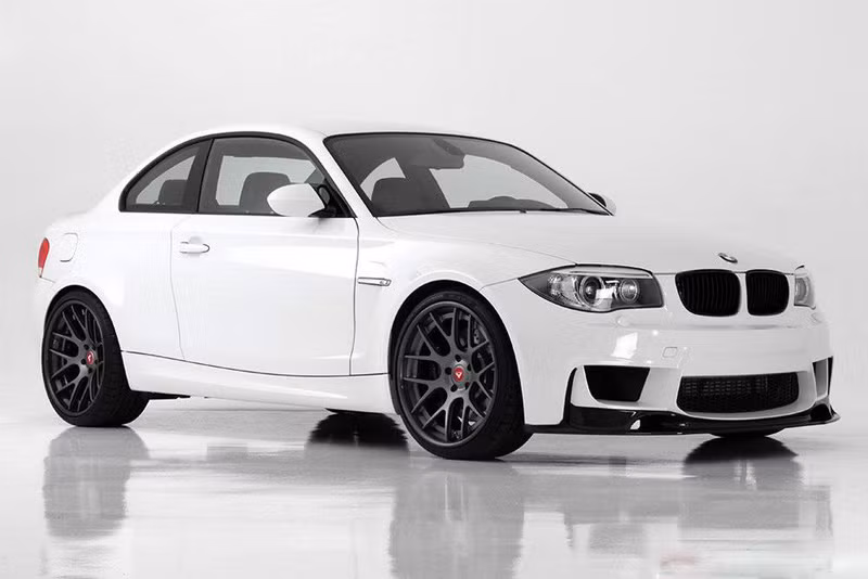 BMW 1M Coupe GTS-V là cái tên chính thức mà Vorsteiner đặt cho gói độ này.