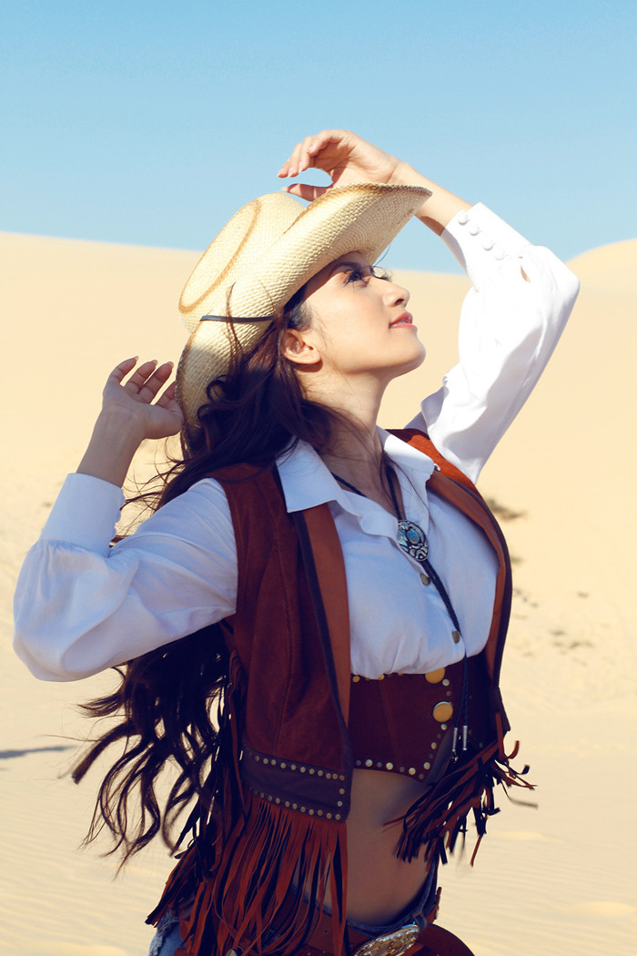 Sau album đầu tay, Khánh Thi sẽ tiếp tục vai trò giám khảo của mình và ngồi trên ghế nóng của BNHV mùa thứ 4. Cuộc thi năm nay dự định sẽ diễn ra toàn bộ các đêm tại TPHCM.
