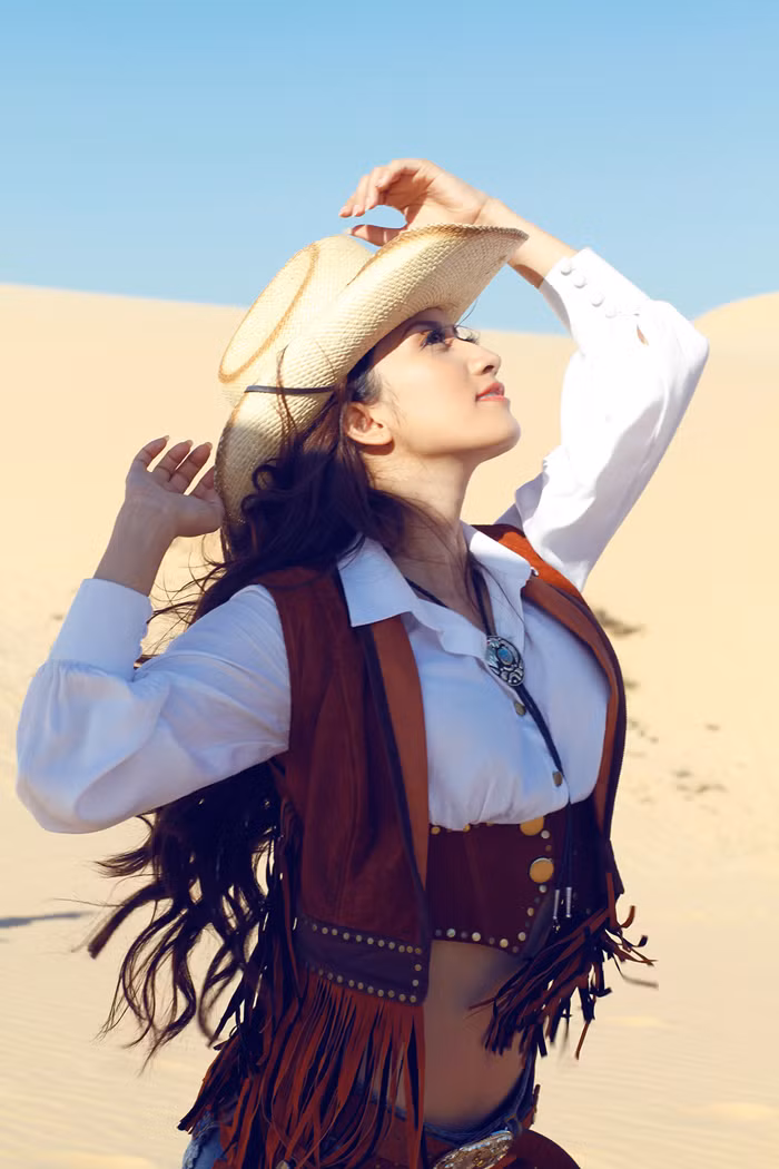 Sau album đầu tay, Khánh Thi sẽ tiếp tục vai trò giám khảo của mình và ngồi trên ghế nóng của BNHV mùa thứ 4. Cuộc thi năm nay dự định sẽ diễn ra toàn bộ các đêm tại TPHCM. Sau album đầu tay, Khánh Thi sẽ tiếp tục vai trò giám khảo của mình và ngồi trên ghế nóng của BNHV mùa thứ 4. Cuộc thi năm nay dự định sẽ diễn ra toàn bộ các đêm tại TPHCM.