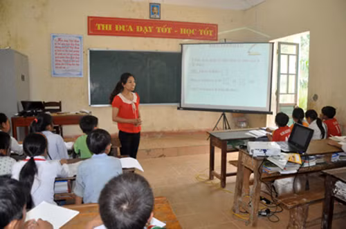 Lớp học tại trường Trung học phổ thông dân tộc bán trú ở xã Bản Công, huyện Trạm Tấu, tỉnh Yên Bái. Ảnh: Báo Yên Bái