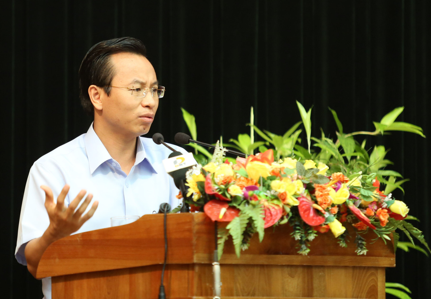 Bí thư Thành ủy Đà Nẵng Nguyễn Xuân Anh: "Quan điểm Đà Nẵng là không phân biệt, kỳ thị khách Tàu hay khách Tây". Ảnh: H.T Bí thư Thành ủy Đà Nẵng Nguyễn Xuân Anh: "Quan điểm Đà Nẵng là không phân biệt, kỳ thị khách Tàu hay khách Tây". Ảnh: H.T