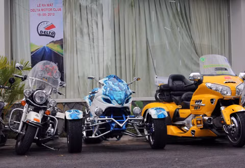 Bộ ba Honda Goldwing 1800 Trikebike, Suzuki Hayabusa Trikebike và Harley Davidson Roadking Police. Bộ ba Honda Goldwing 1800 Trikebike, Suzuki Hayabusa Trikebike và Harley Davidson Roadking Police.
