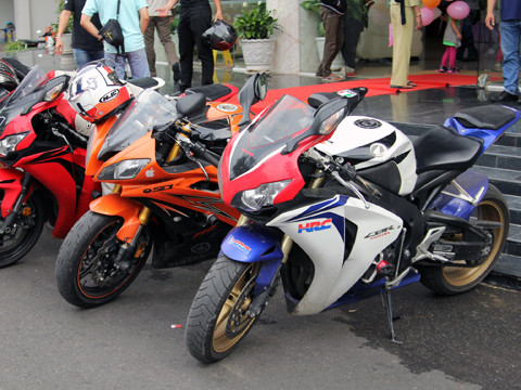 Những chiếc Sportbike khoe dáng.