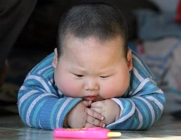 Sao mãi không thấy "nàng" trả lời nhỉ? Sao mãi không thấy "nàng" trả lời nhỉ?