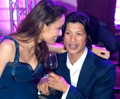 Dustin và vợ đã chia tay được 1 thời gian dài