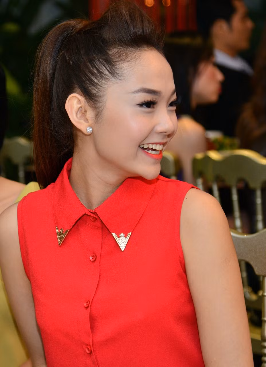 Những khoảnh khắc sống động thể hiện cá tính rất tinh nghịch của Minh Hằng.