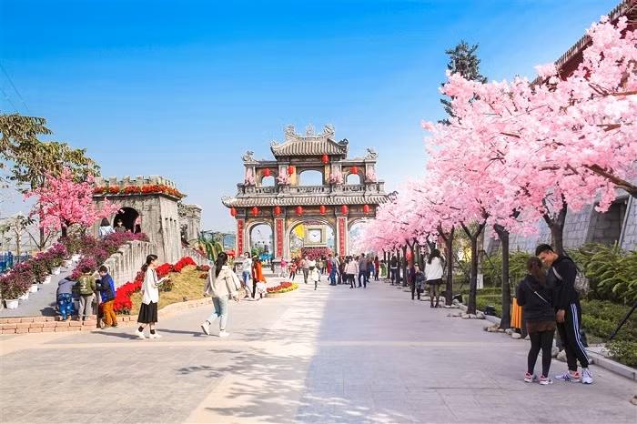 Lễ hội diễn ra đúng như tên gọi – Kỳ quan muôn sắc hoa.