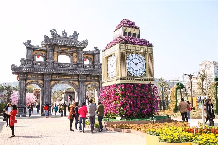 Những kỳ quan được tạo nên bởi hoa và hoa.