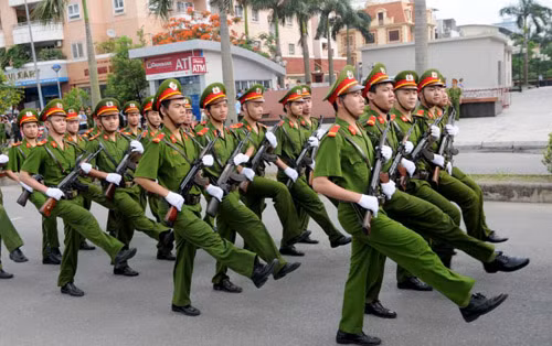 Phải xử lý nghiêm các cá nhân đấm chảy máu miệng, đập máy móc của nhà báo ảnh 7 Phải xử lý nghiêm các cá nhân đấm chảy máu miệng, đập máy móc của nhà báo ảnh 7