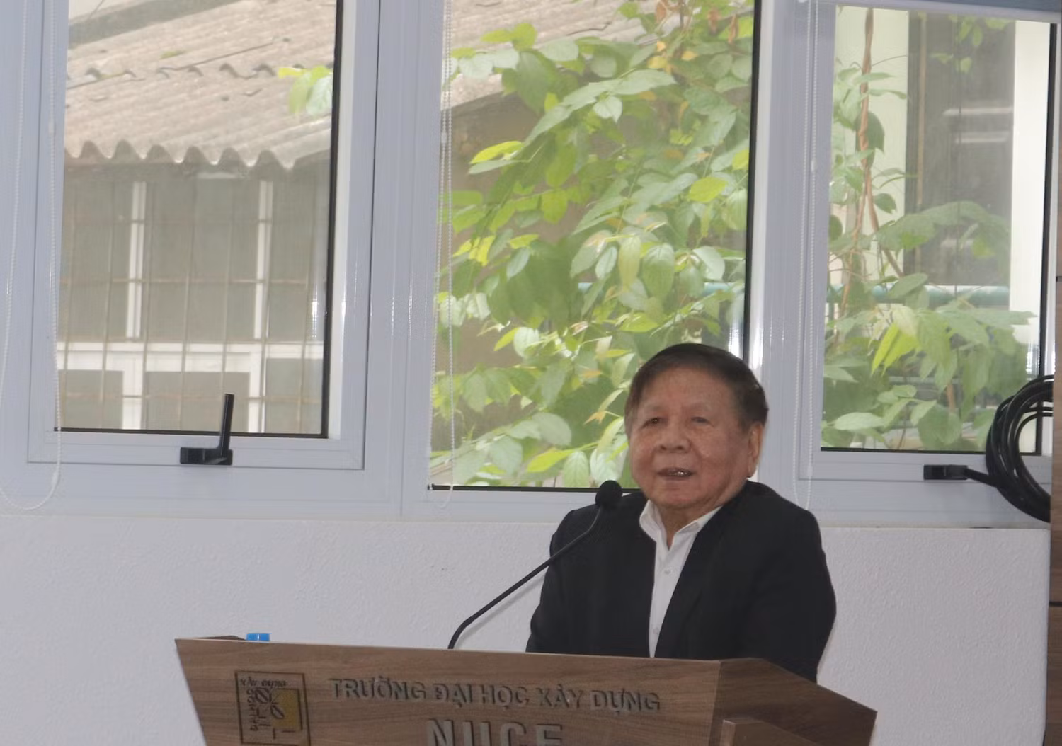 Phó Giáo sư. Tiến sĩ Trần Xuân Nhĩ chia sẻ sự tin tưởng vào hoạt động của câu lạc bộ trong thời gian tới (Ảnh: Nhà xuất bản Xây dựng)