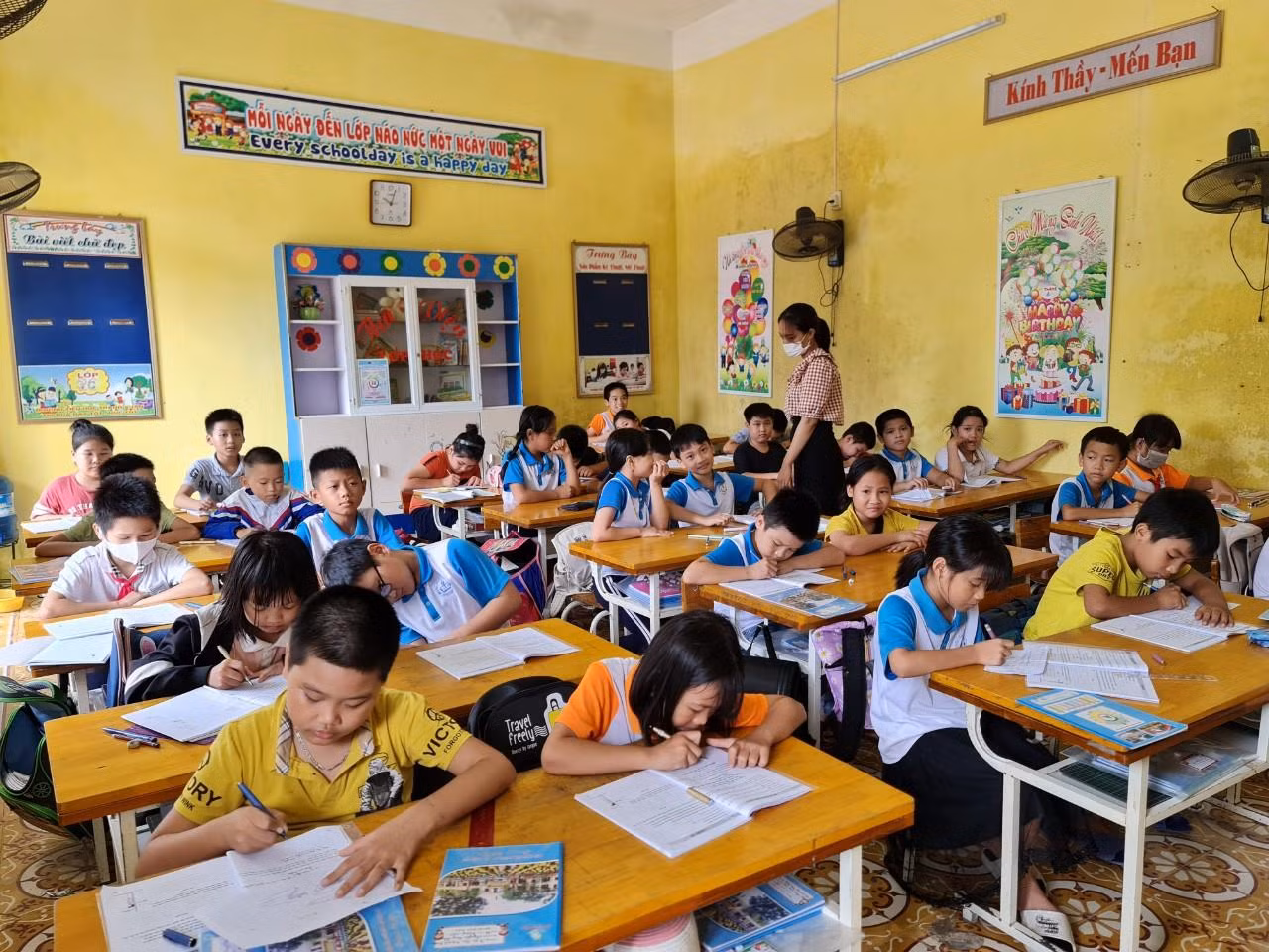 Học sinh lớp 4 phải học tại điểm cũ Trường Mầm non Thanh Xuân (Ảnh: Lã Tiến) Học sinh lớp 4 phải học tại điểm cũ Trường Mầm non Thanh Xuân (Ảnh: Lã Tiến)